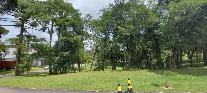 Terreno no condomínio Altos Pinheiros em Canela