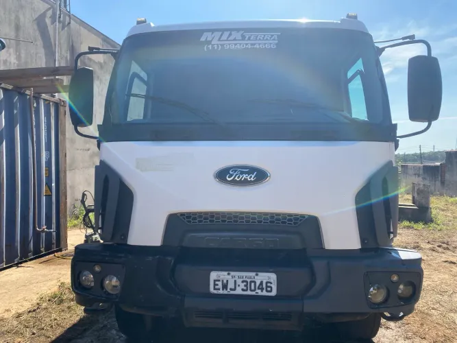 Ford cargo 2622e 6x4 rollon