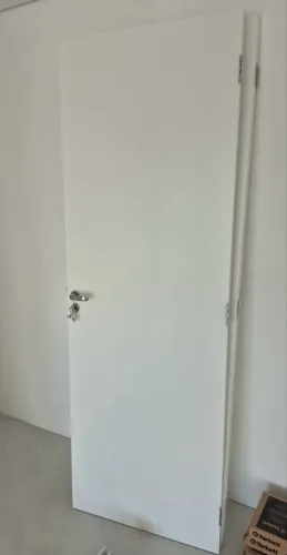Porta para quarto Banheiro