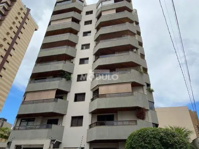 Apartamento disponível para locação no bairro Martins.