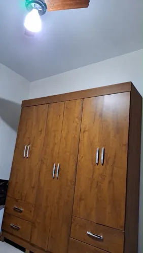 VENDO GUARDA ROUPA