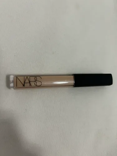 CORRETIVO Nars, usado apenas 2x 