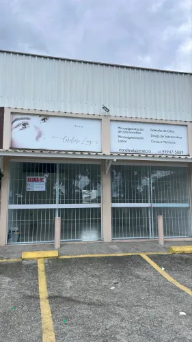 Aluga-se sala comercial