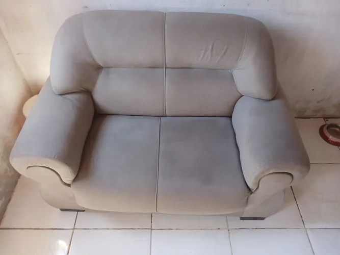 Vende-se sofá 2 lugares 