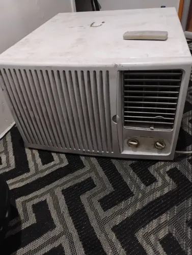 Ar condicionado janela Eletrolux 18btu funcionando perfeitamente