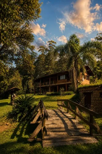 CHÁCARA COMPLETA EM IBIRAMA: CASA COLONIAL, CABANA, PISCINA, POMAR,PASTAGEM 17 HECTARES