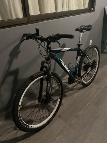 Bicicleta aro 26 Supernova