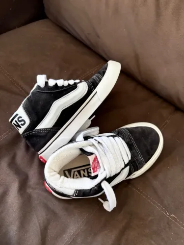 Tênis vans cano médio, número 35