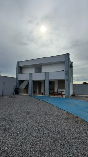 Vende-se: Espaço de Eventos tipo Chácara, completo, em Coração de Maria - Bahia.