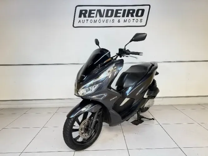 Honda PCX 150 ABS ano 2022 com 28.000km
