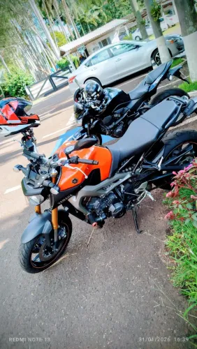 Vendo MT 09 2015 baixo km... Quero 30 mil da minha parte falta 16 de 937,00