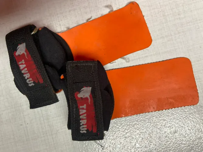 Vendo grip e munhequeira de Crossfit tamanho P