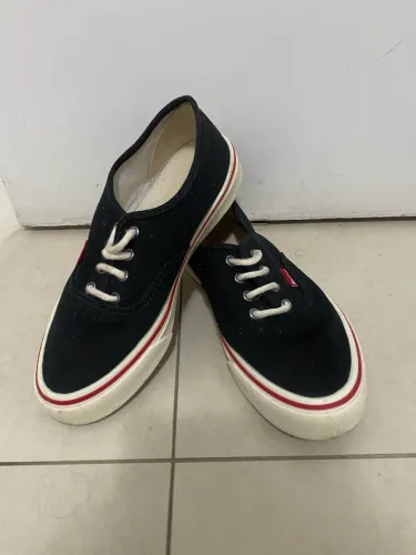 VENDO TÊNIS REDLEY