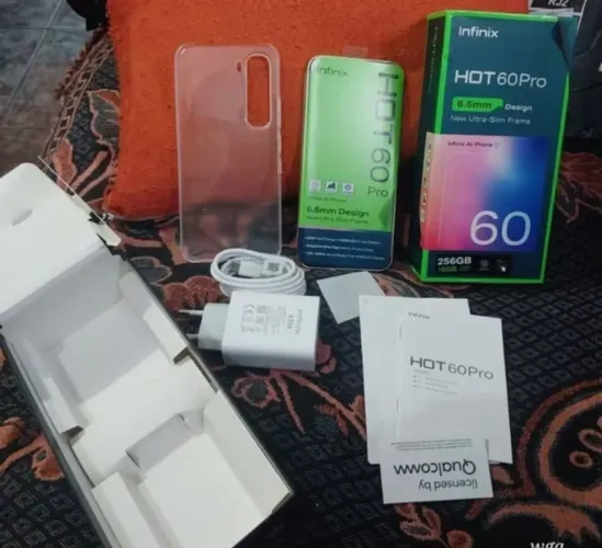 Infinix hot 60 pro NOVO ZERADO aceito cartao