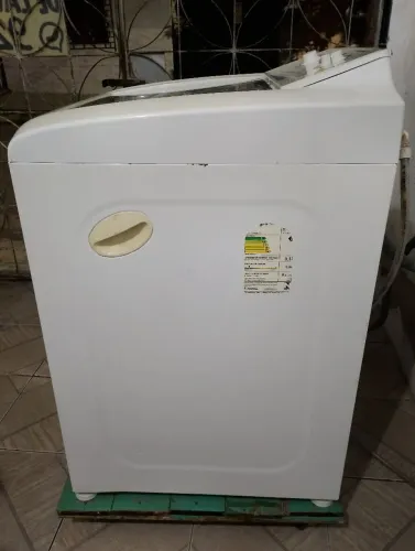 Máquina de lavar roupa Eletrolux 