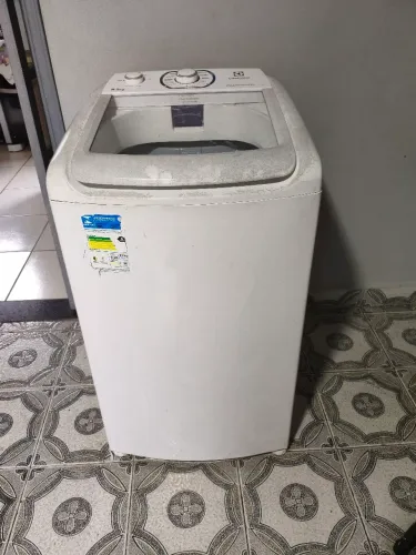 Máquina de lavar Electrolux Essential Care