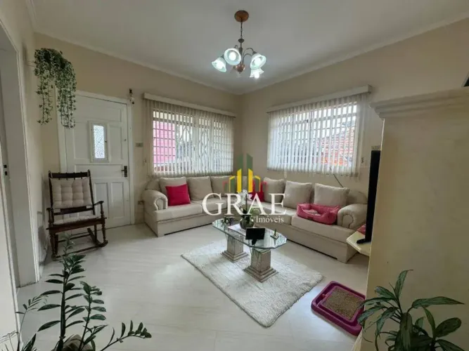 Casa 235m², 2 dormitórios, edícula e quintal, 5 vagas, para venda/locação no Piraporinha -