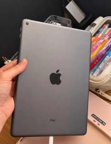 Apple iPad 9a Geração 256gb - Space Gray com Apple Pencil
