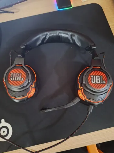 JBL Quantum one 