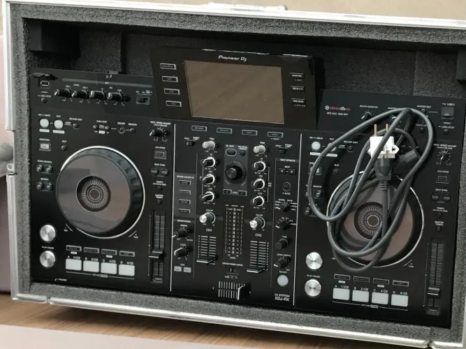 XDJ RX