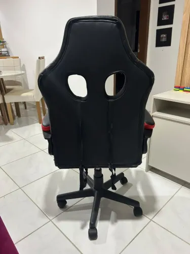 Cadeira gamer novo 2 meses de uso