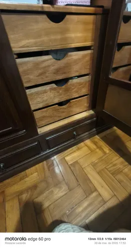 Jogo de quarto completo em madeira maciça estilo Luiz XV 