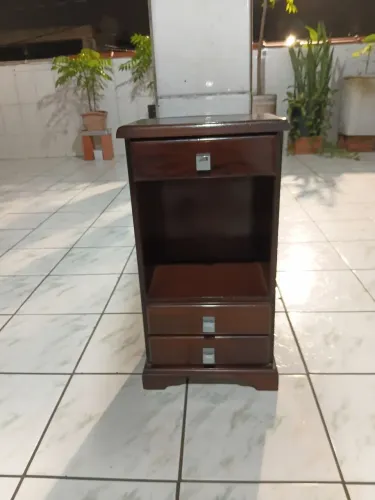 Criado mudo pra vender rapido 100,00 reais