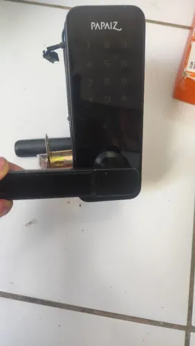 fechadura digital de embutir Papaiz (modelo Smart Lock SL100
