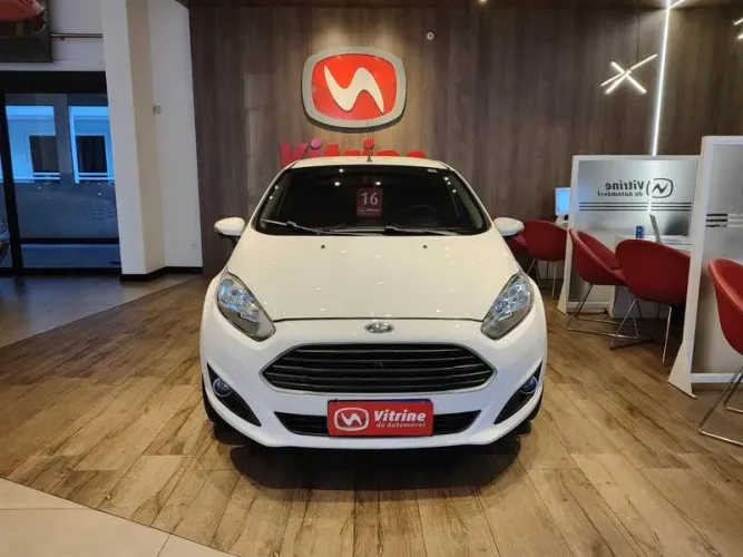 Ford Fiesta 1.6 16V Flex Aut. 5P 2016