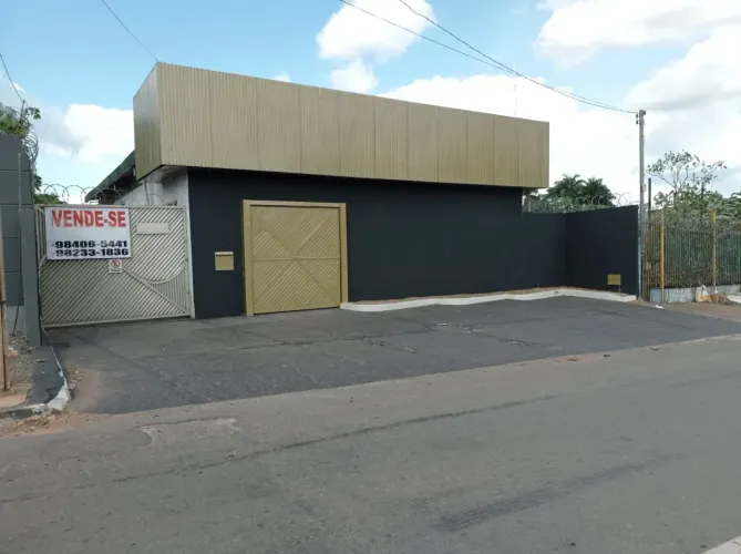 PRÉDIO COMERCIAL - na BR -153 COM 7 SALAS