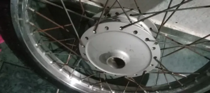 Roda dianteira moto ybr