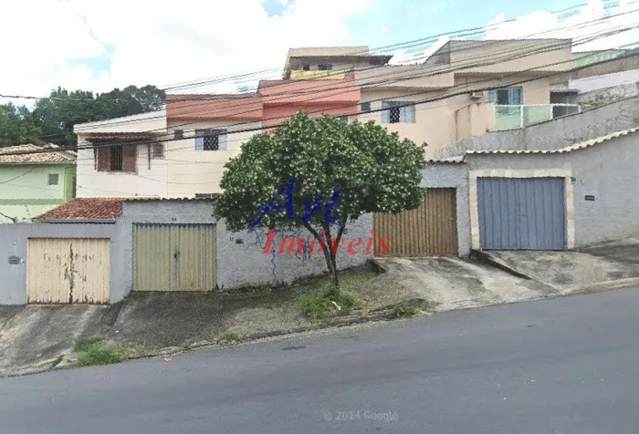 Casa Comercial 2 Dormitório(s) Bairro São João Batista