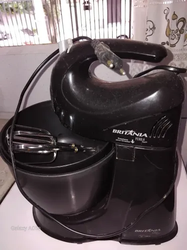 Vendo batedeira Britânia
