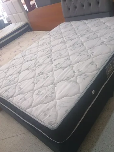 Cama box casal base sem uso colchão 15. Dias uso top