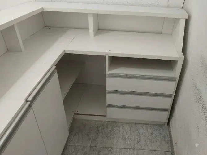 Balcão de Recepção em L - Branco