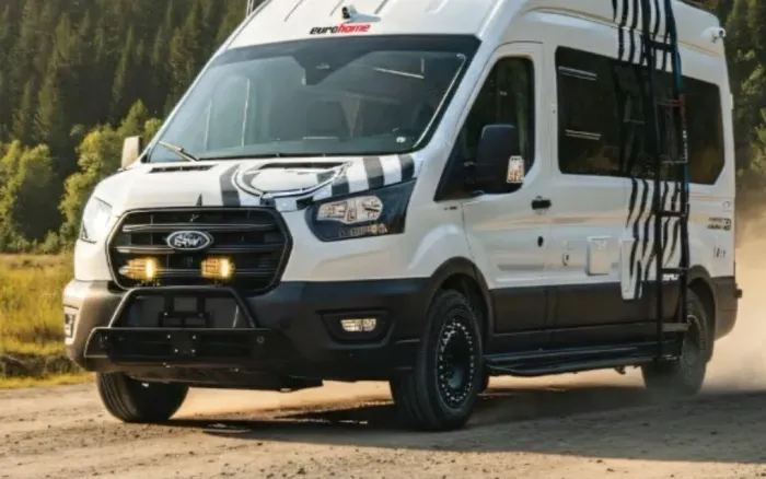 Ford E-Transit FURGÃO LONGO TETO ALTO (ELÉTRICO) 2026