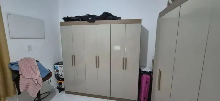 ARMÁRIODE 6 PORTAS NOVÍSSIMO