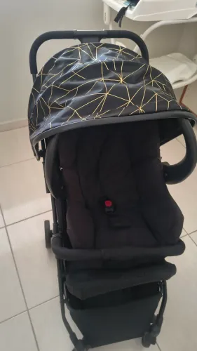 Carrinho de Bebê + bebê conforto Galzerano