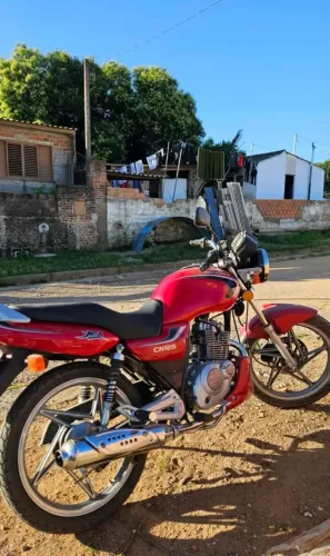 Moto 2° dono em perfeito estado de conservação.