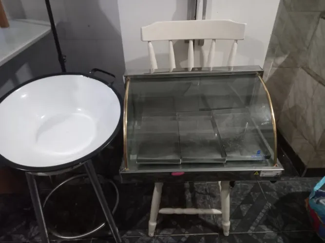 Estufa de salgados e tacho de pastel