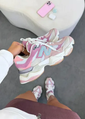 Tênis New Balance 9060 Feminino