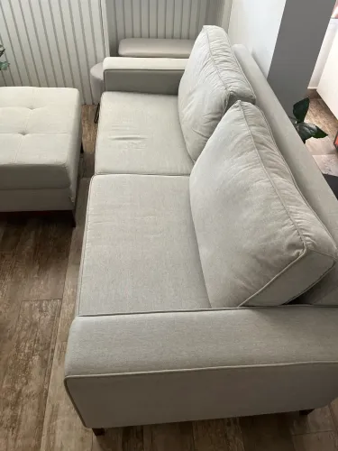 Sofá Tok&Stok em linho - R$ 2.300