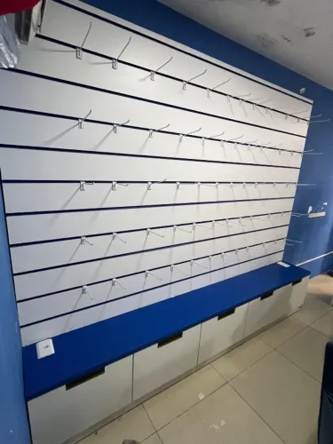 Painel expositor canaletado em mdf acompanha gavetas e chanchos aceito propostas