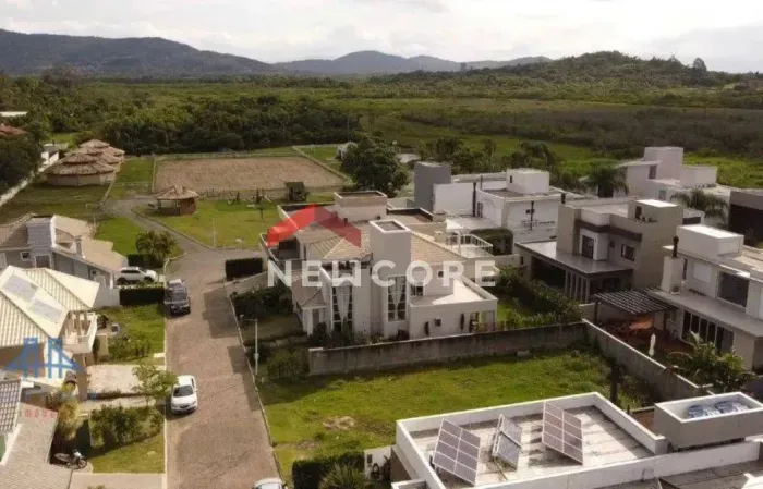 Lote em condomínio em Estrada Manoel Leôncio de Souza Brito - Vargem Pequena - Florianópol