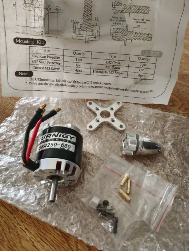 Vendo Motor TURNIGY SK4250-650 para aeromodelo.
