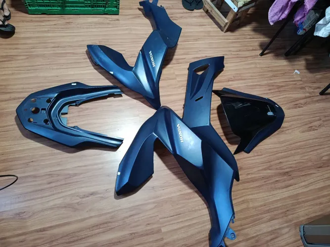 Vendo Carenagens da Honda PCX 2024