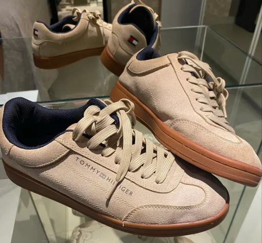 TÊNIS TOMMY HILFIGER ORIGINAL - CAMURÇA BEGE