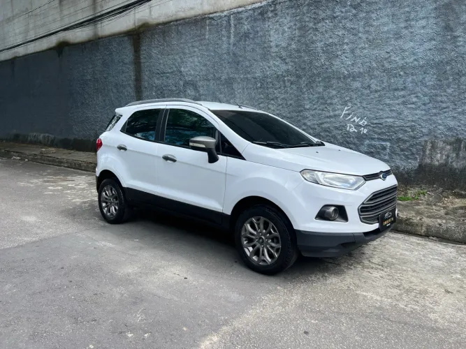 Ford Ecosport Freestyle 1.6 16V Flex 5P 2015