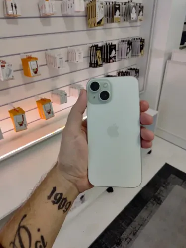 iPhone 15 128 gb
