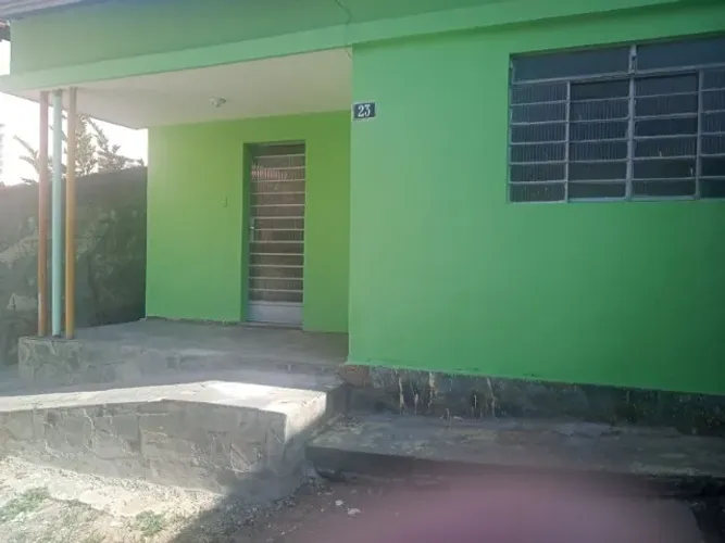 Casa em lote de 200 mt2 ao lado da catedral